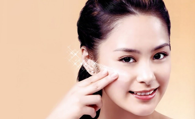 huong dan cach rua mat bang sua tuoi an toan hieu qua tai nha hinh anh 2
