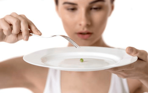 Nhịn ăn 7 ngày giảm được bao nhiêu kg? Thực hư thế nào? 