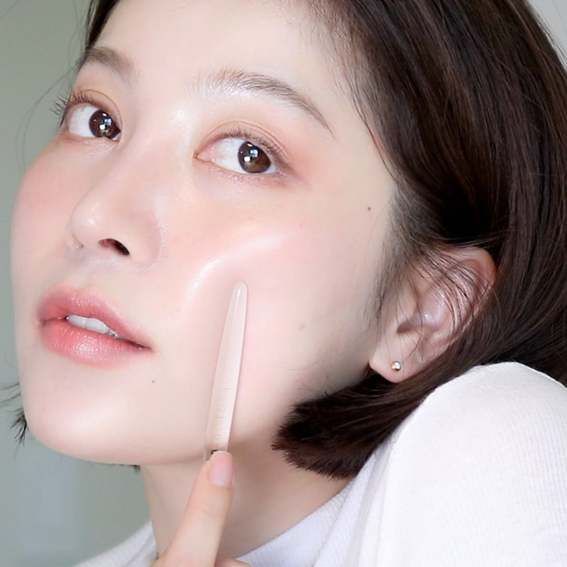 Top 10 serum trị mụn cho da nhạy cảm tốt nhất 2022